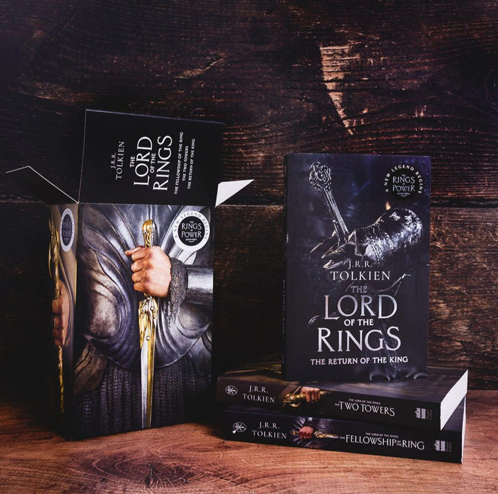 The Lord of the Rings Boxed Set: The Classic Bestselling Fantasy Novel